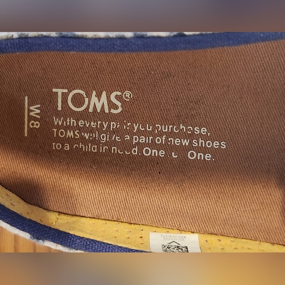 TOMS Blue and White Patterned Canvas Slip-On Shoes Women's 8 Nearly New - Picture 4 of 12